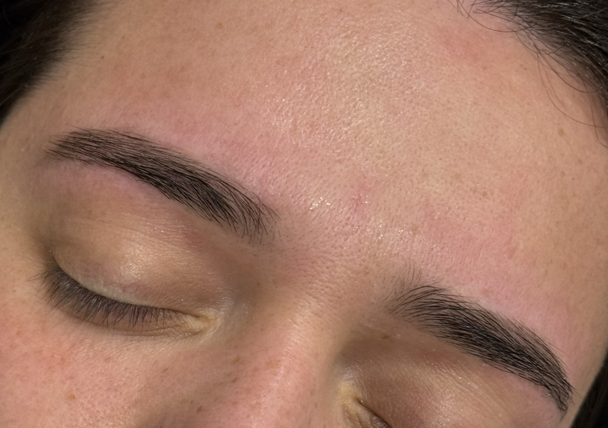 Brow wax and tint 