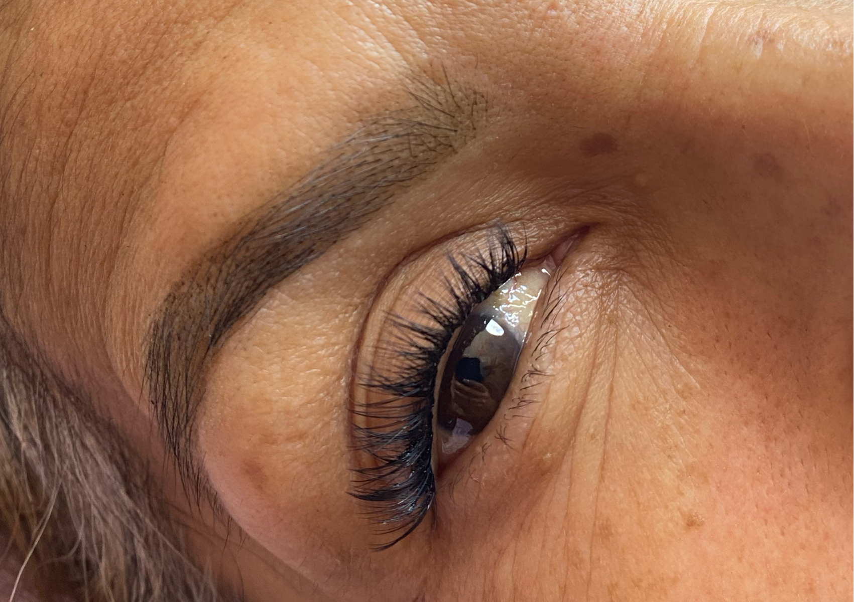 Lash clusters
