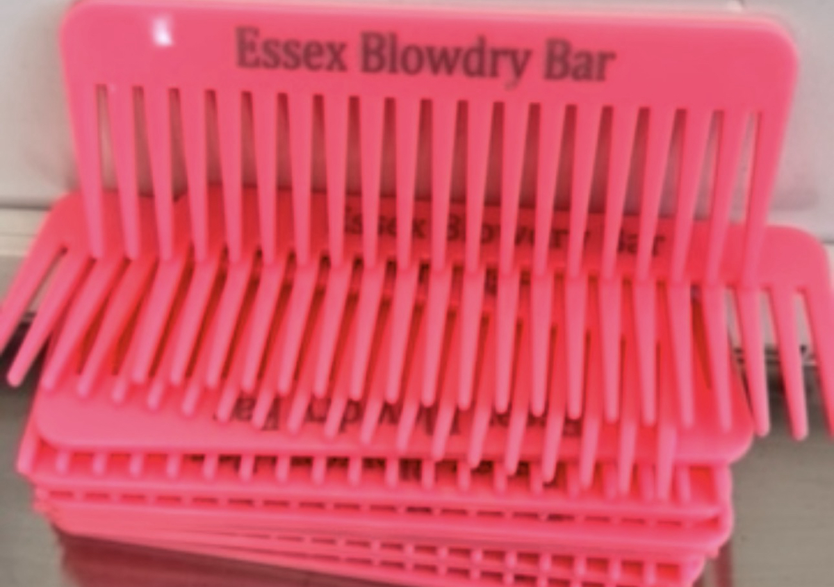🎀 Wide Tooth Comb 🎀