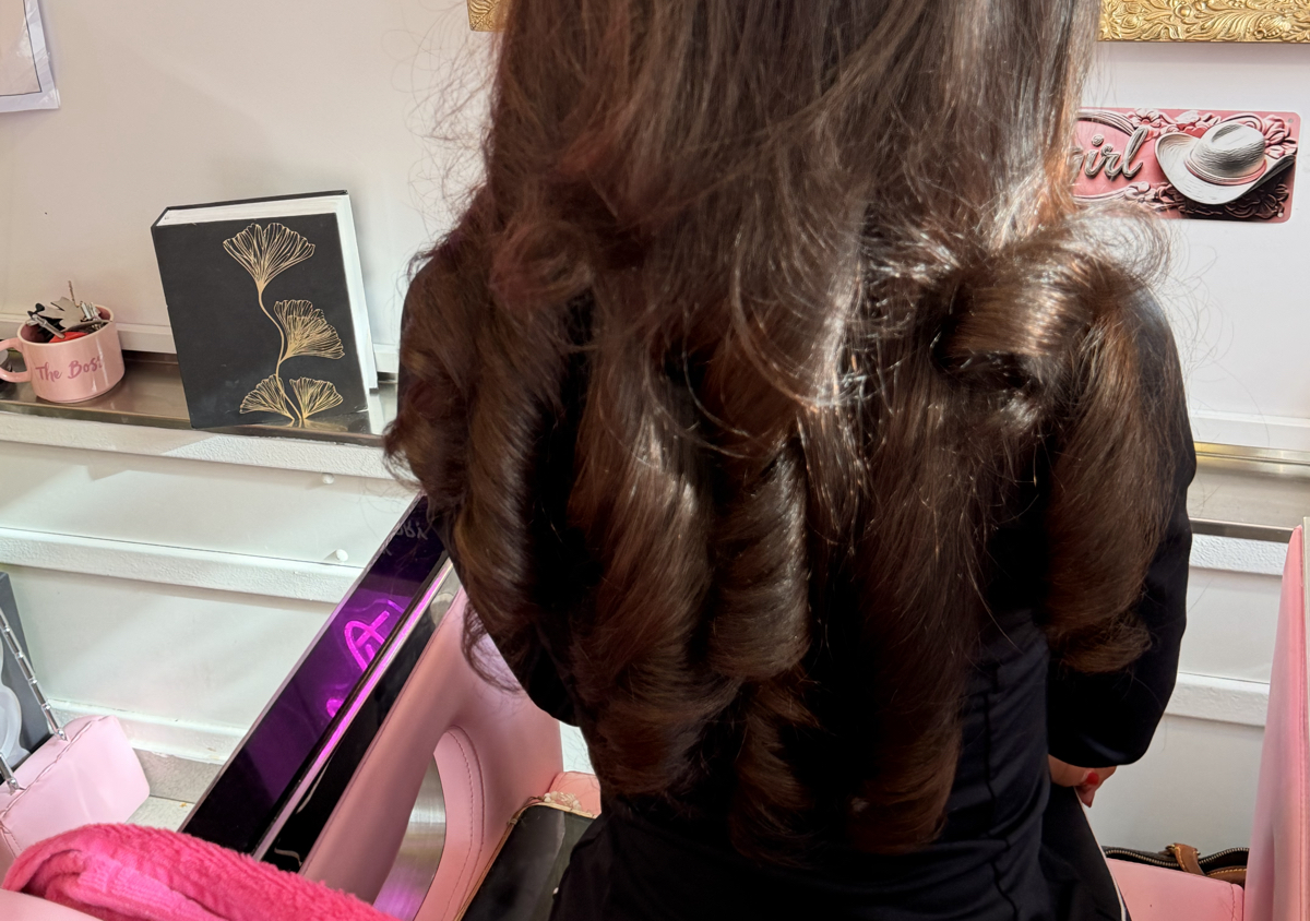 🎀 Essex Signature Bouncy Blowdry (hair below shoulders to bra strap) (2/2)