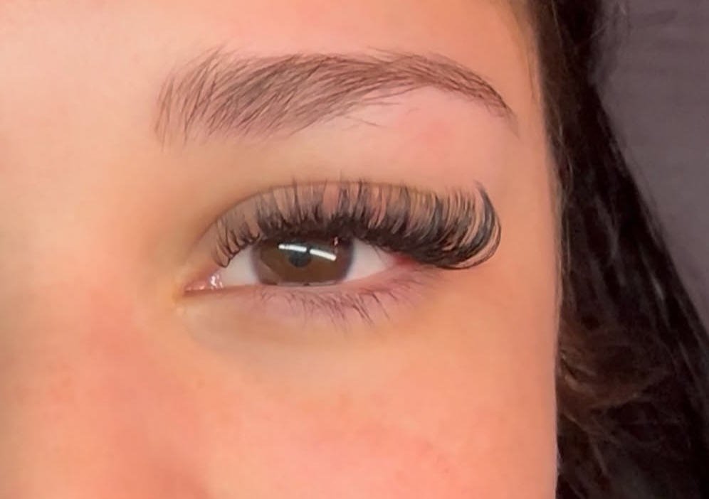 Hybrid (Soft glam)  Lash Set