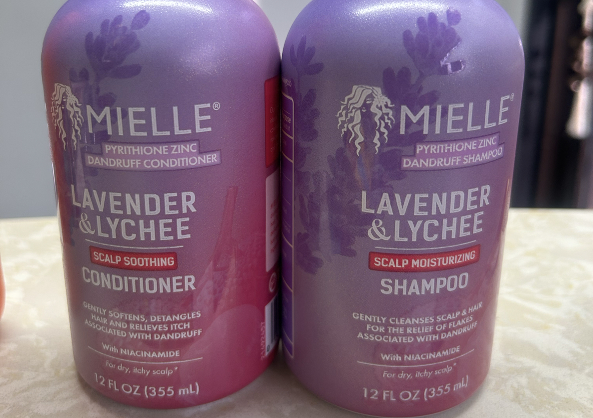 Mielle Lavender and Lychee Scalp Moisturizing Dandruff
Shampoo -12 floz