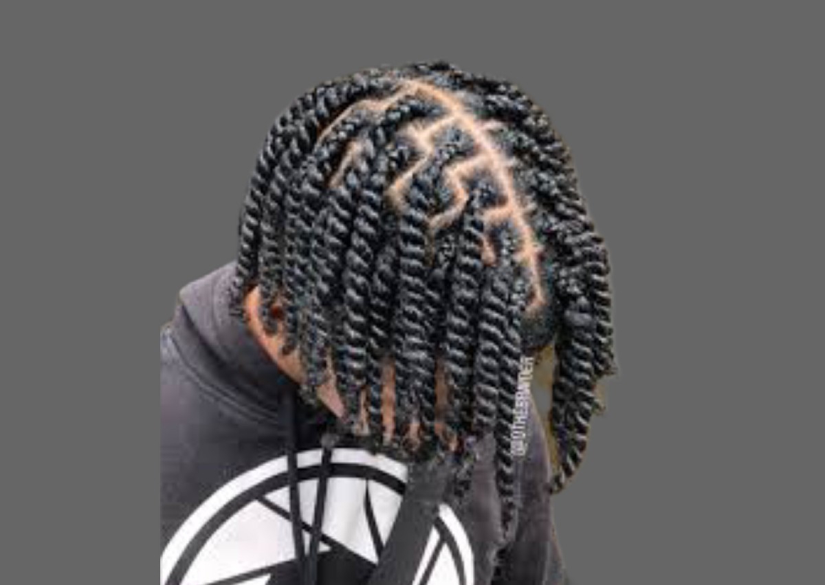 Short Juicy twist hairstyle 