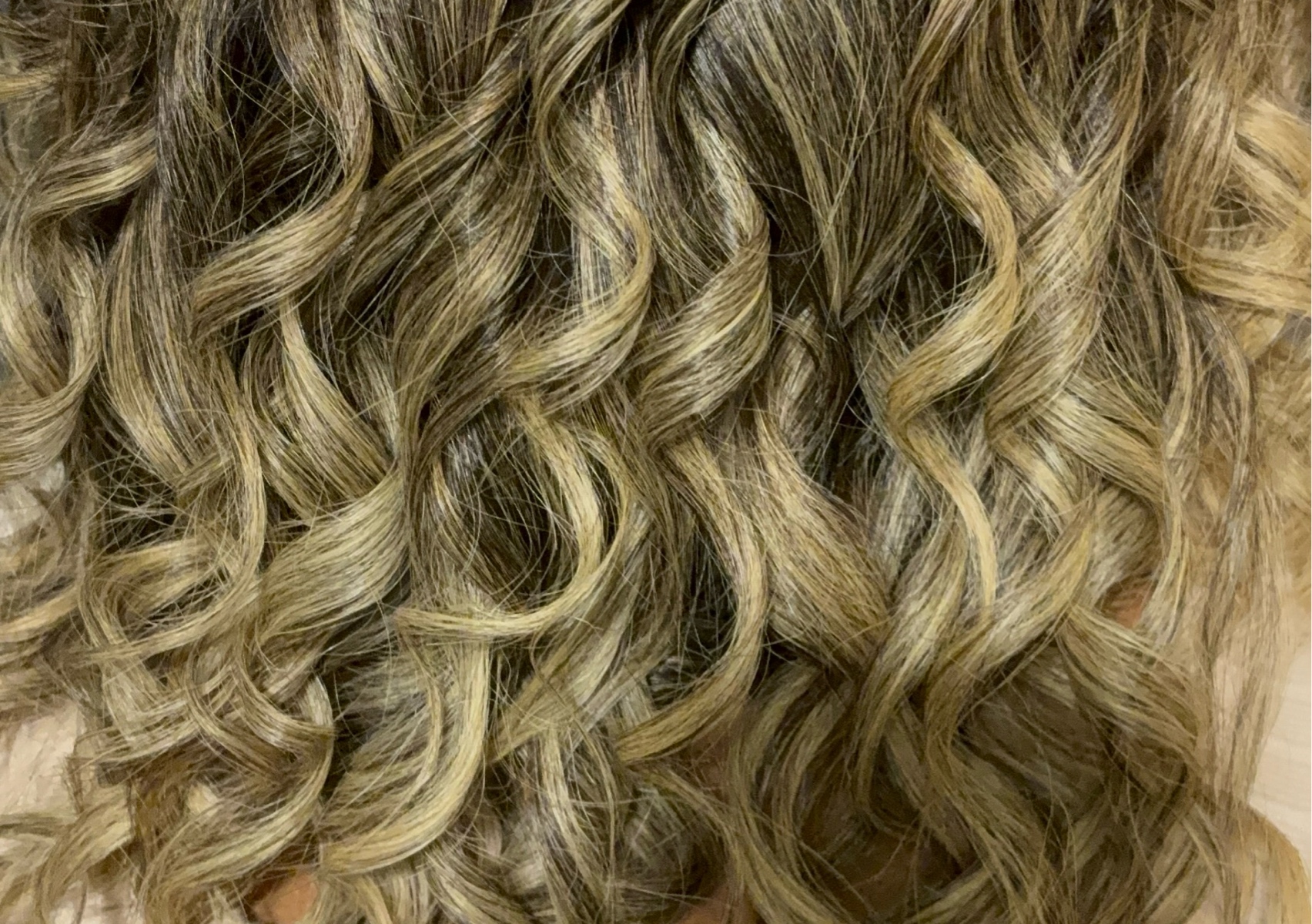 Wig shampoo style drop off & pick up