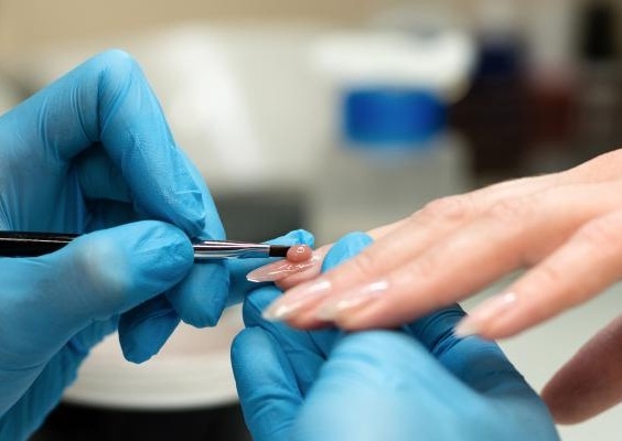 Manicure builder gel