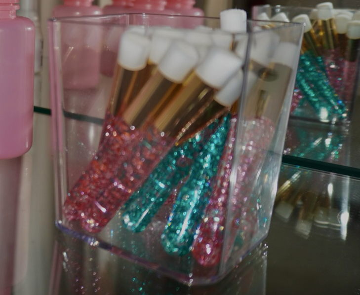 Soft Lash cleanser brush
