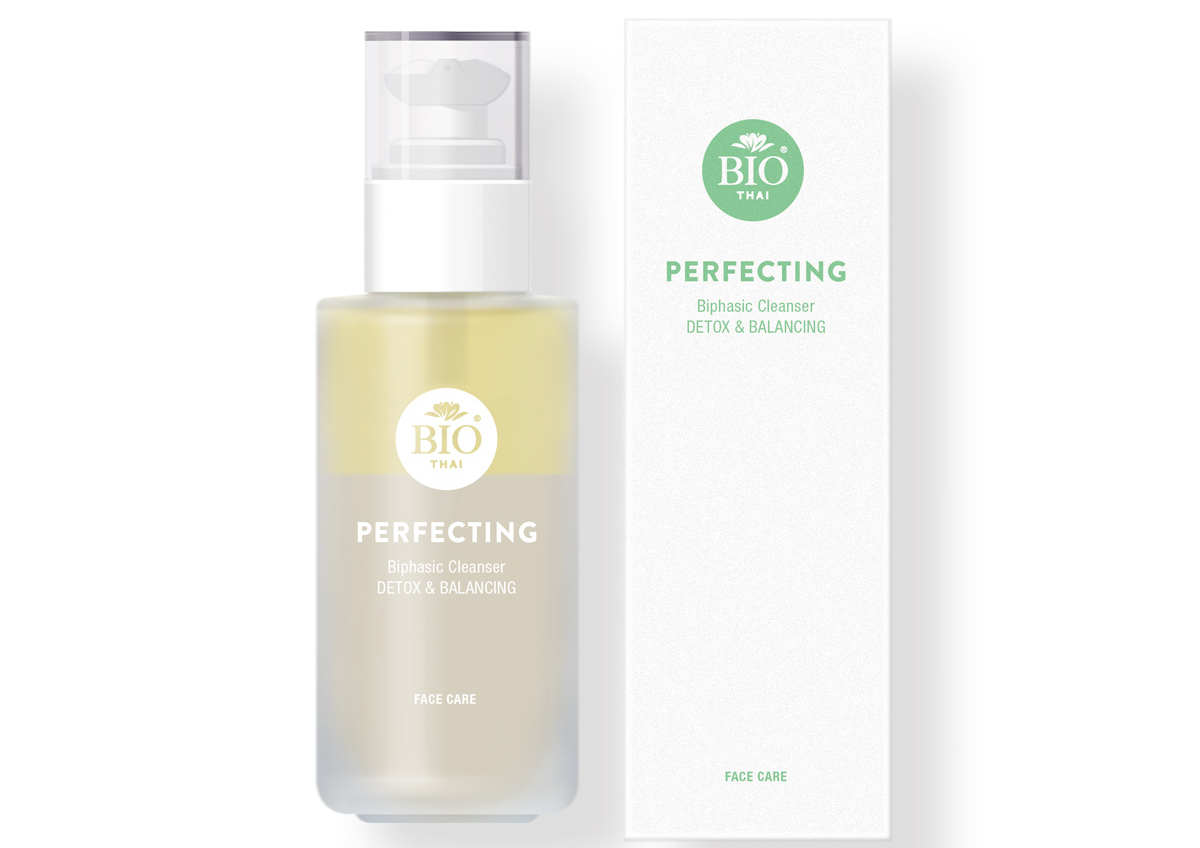 PERFECTING BIPHASIC CLEANSING