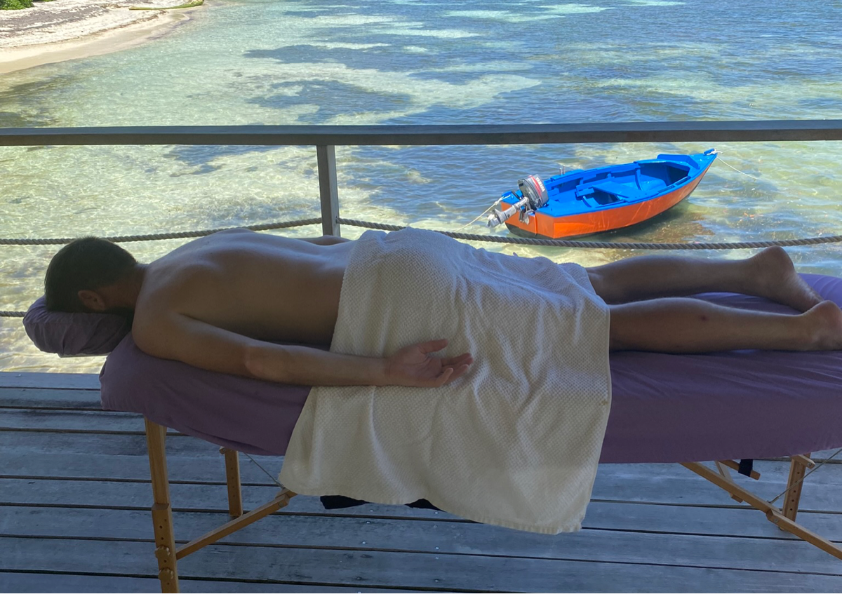 Swedish Full body Massage & Deep cleansing Facial