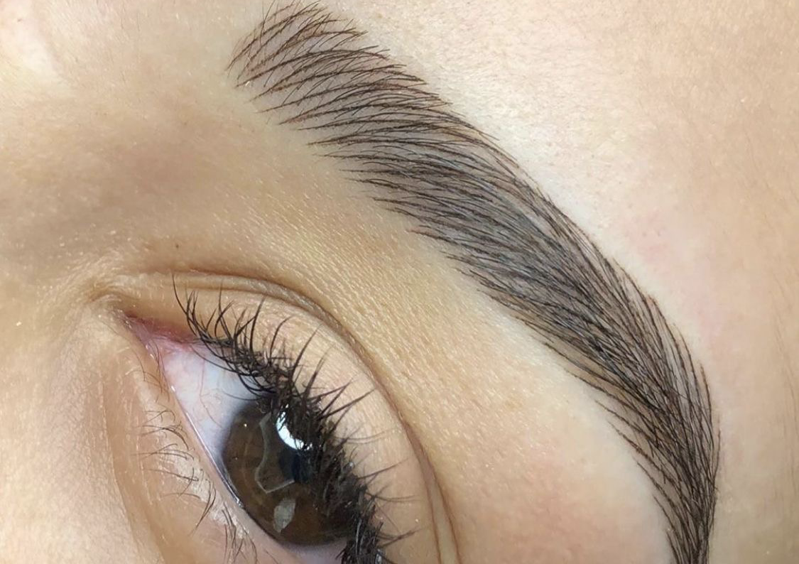 Micropigmentación de Cejas Efecto Pelo a Pelo