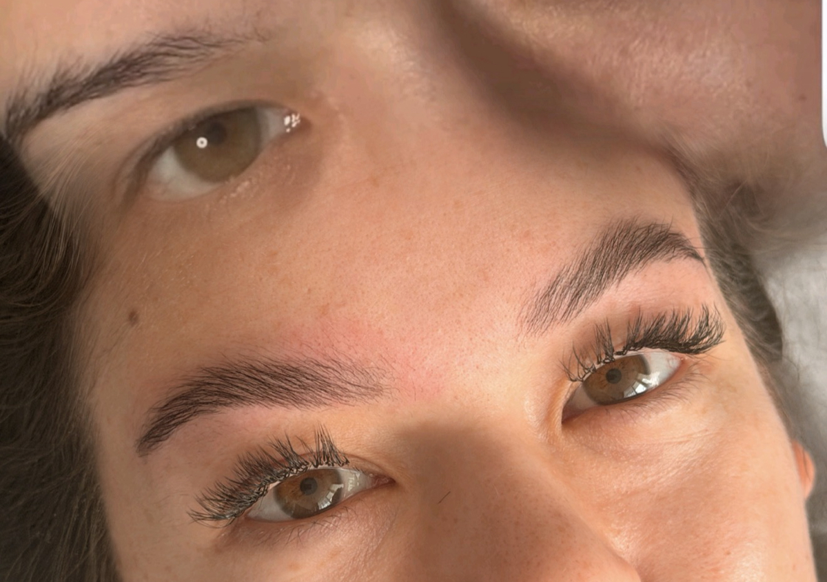Wimpernverlängerung & Augenbrauen Lifting 