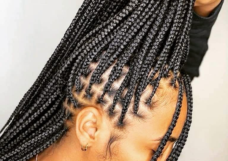 Small Knotless(Boxbraids)