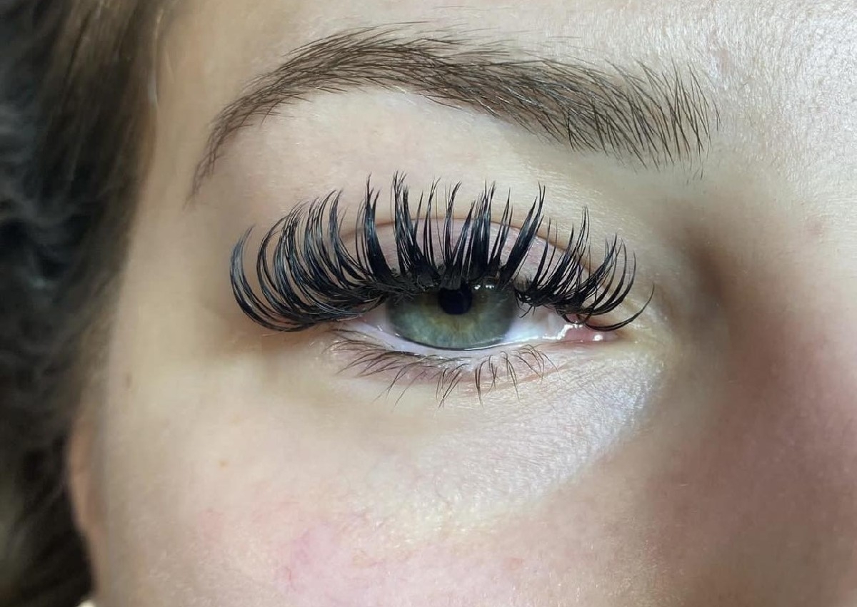 Wet look lashes 