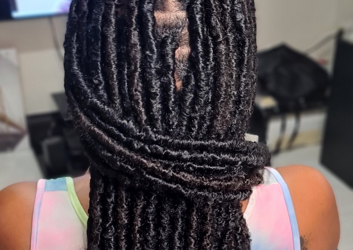 Faux Loc(hair inclusive)