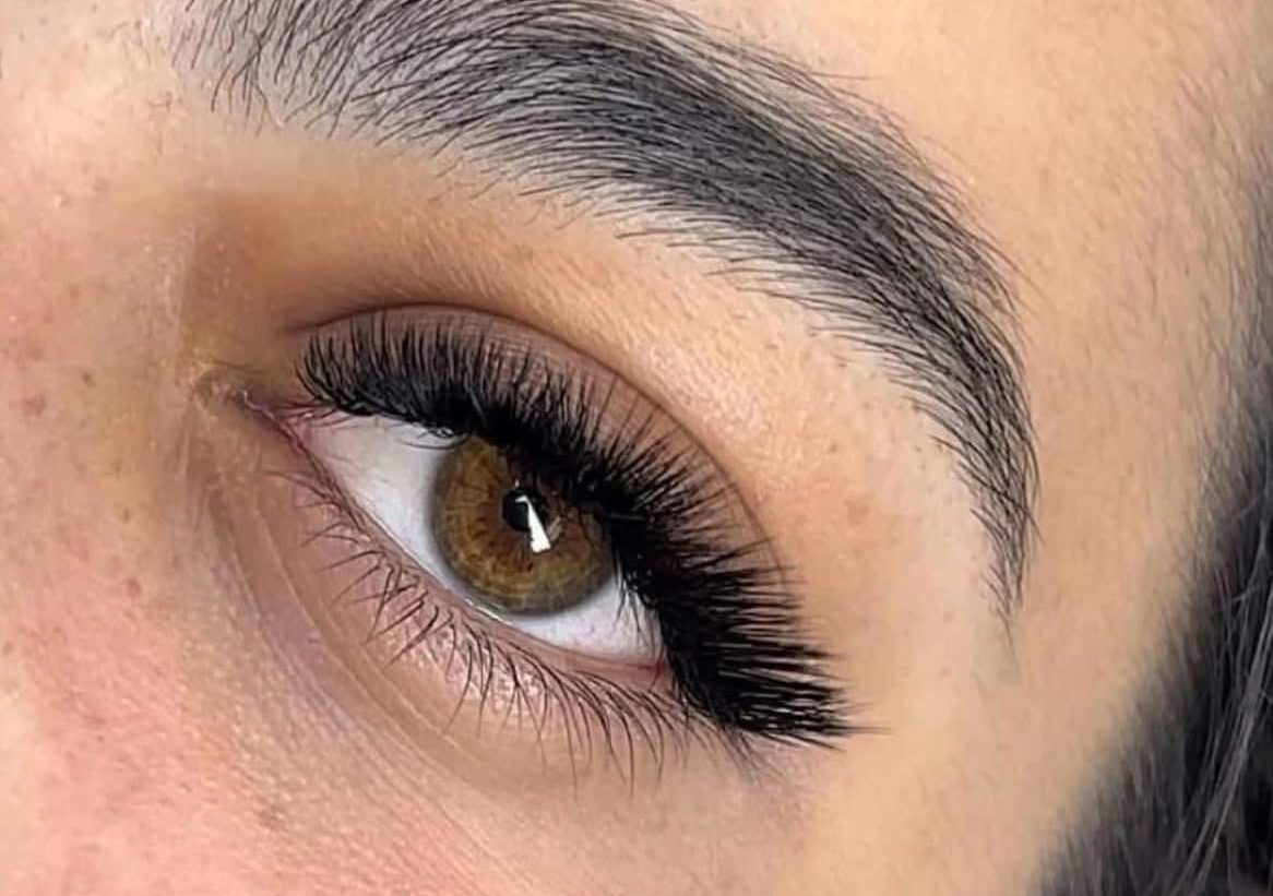 VOLUMEN EN CURVA EXTREMA