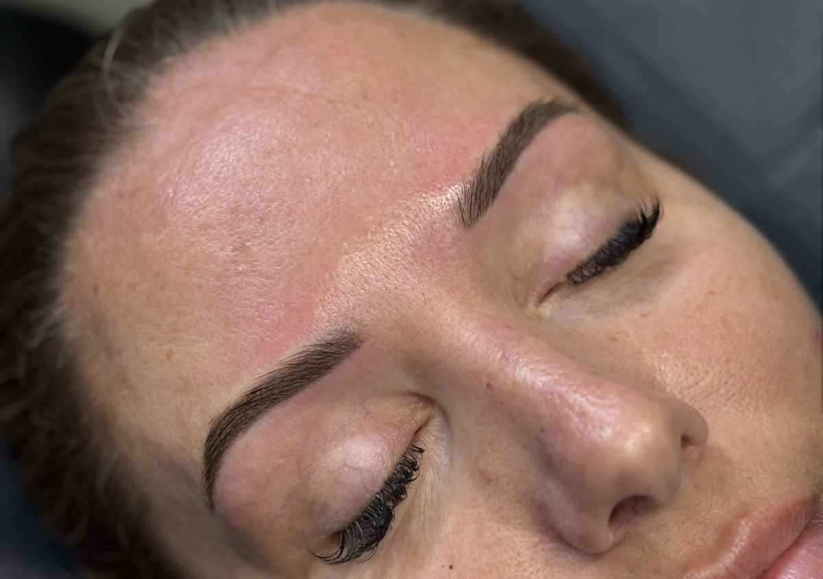 Ombre brows