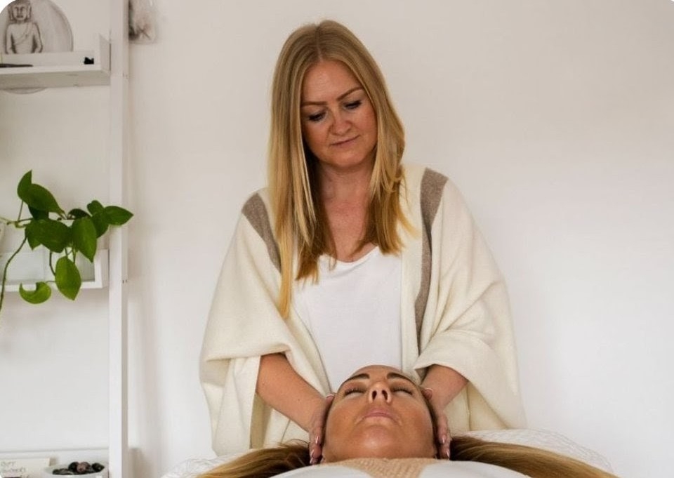 30 mins Pure Flow | Reiki Energy Healing - Gentle Hands On