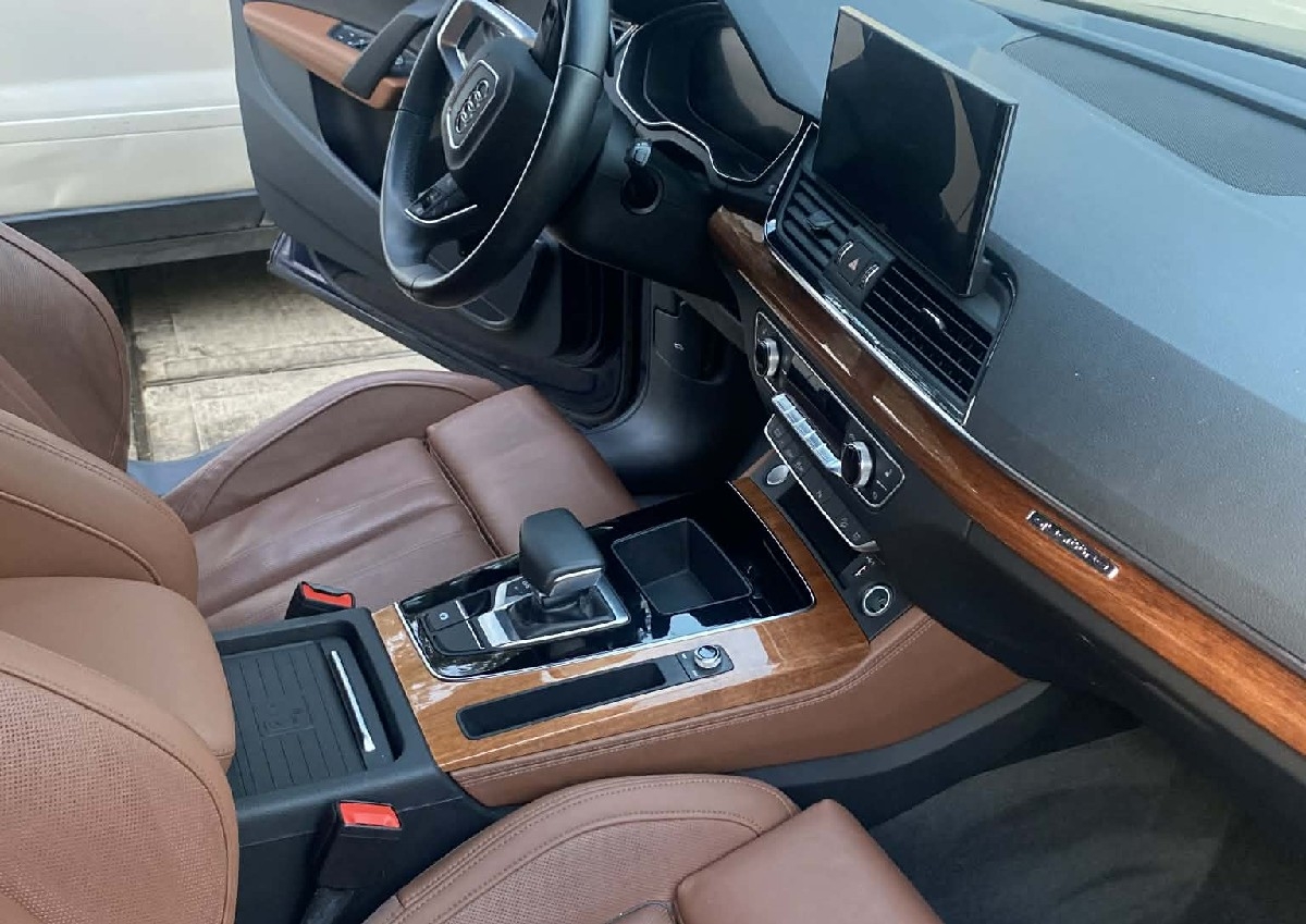 Deep cleaning for SUV 