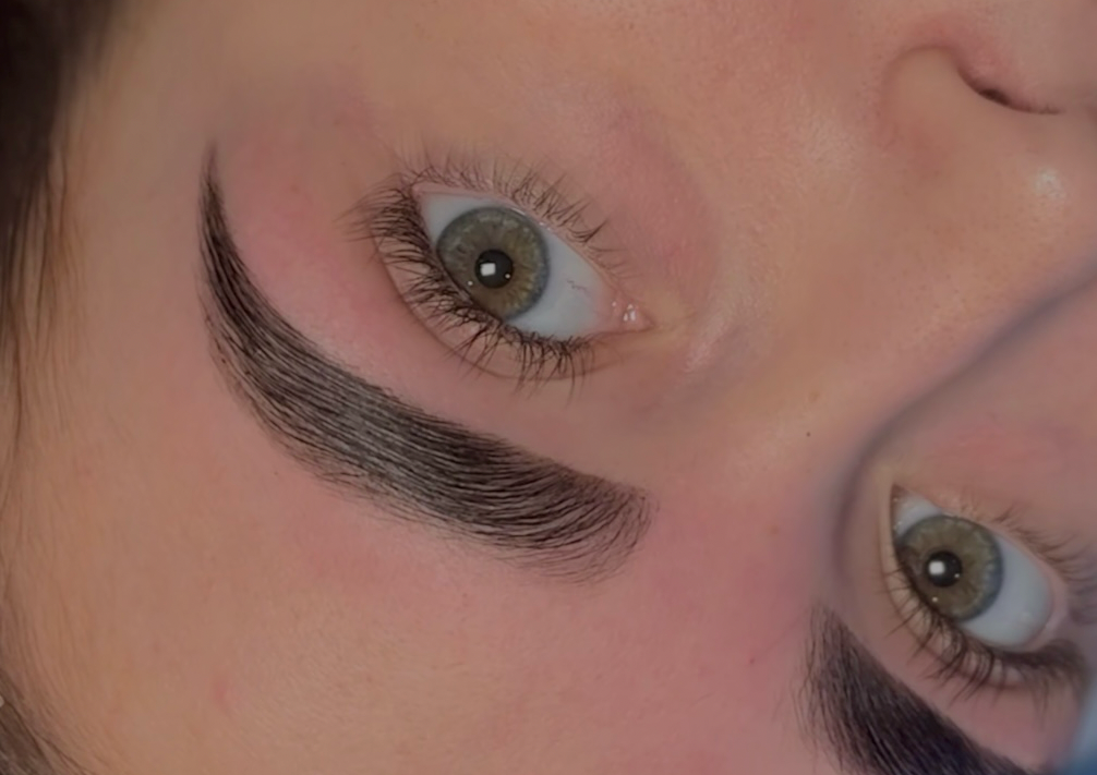 Bespoke Brow Wax & Tint 