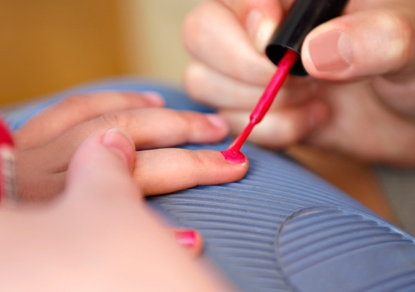 Color change- gel polish 