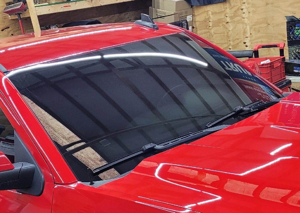 Front or Rear Windshield 