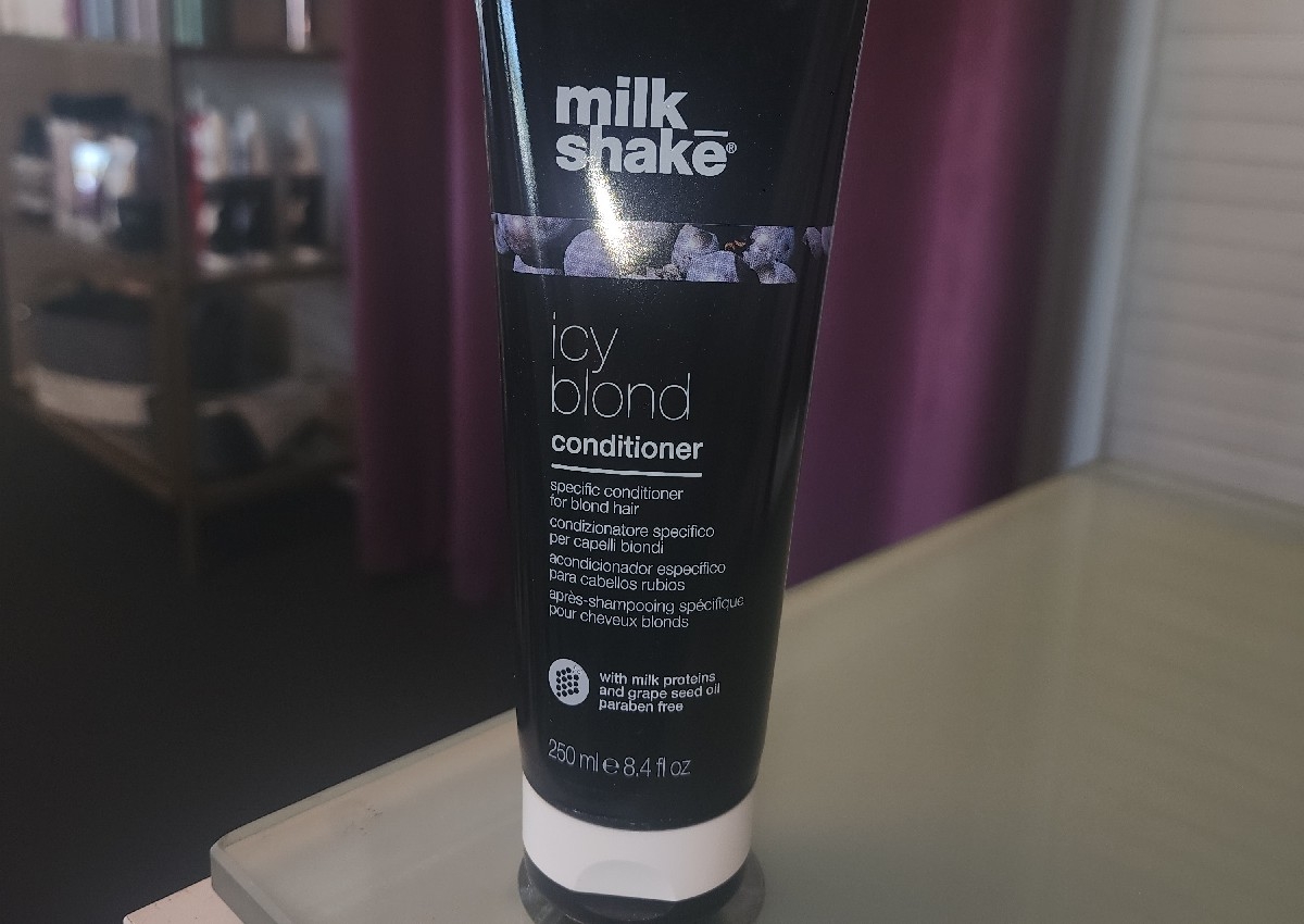 Milk Shake icy blonde conditioner