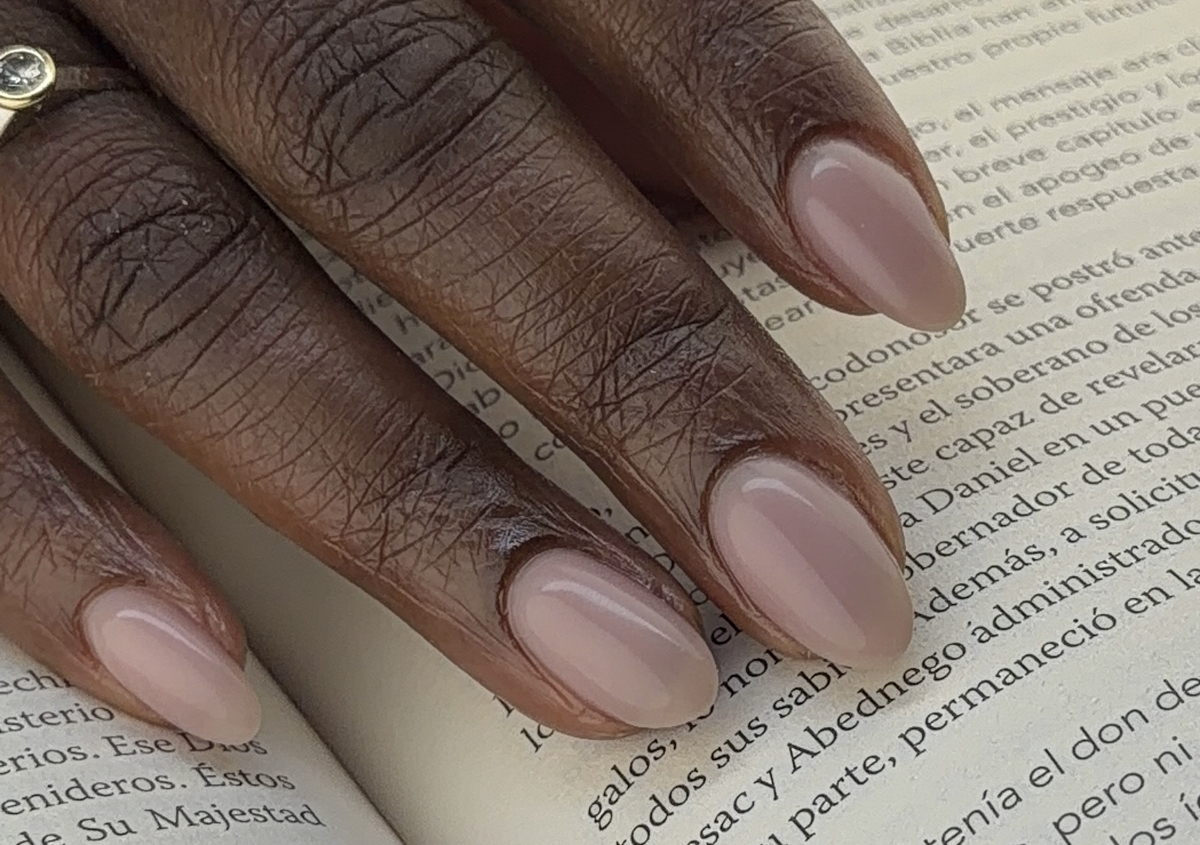 The Clasic Manicure (2/5)