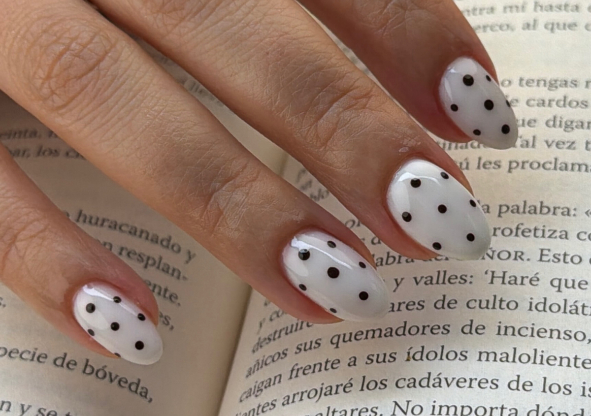 The Detail Manicure (3/4)