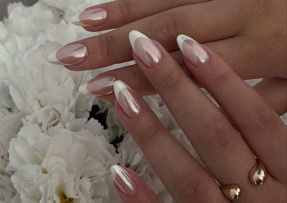 The Bridal Signature Manicure 👰🏻‍♀️