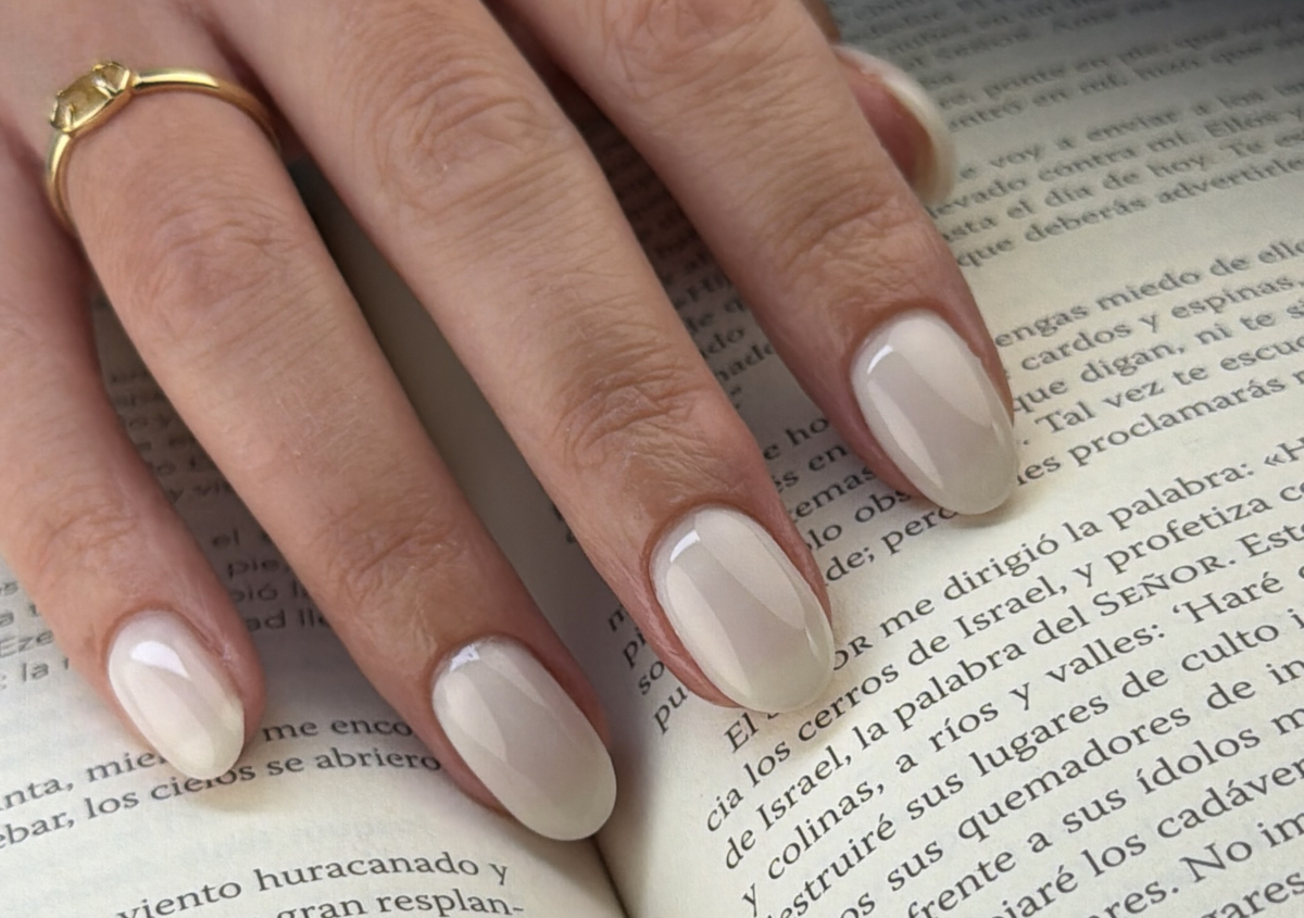 The Clasic Manicure (3/5)