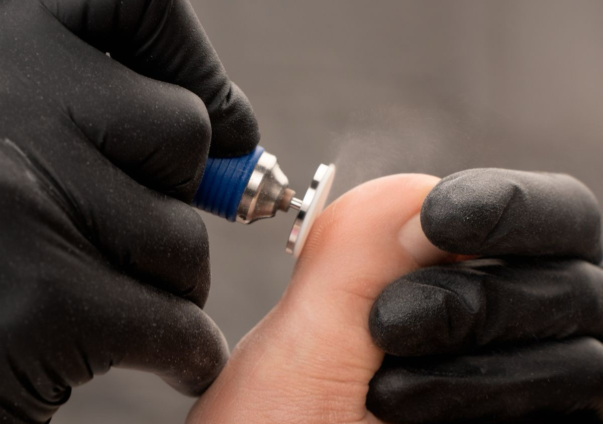 The Gelnix Essential Pedicure 