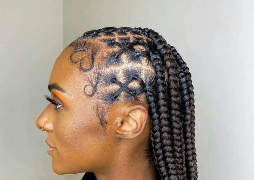 Medium  Fulani  *Mid-back*