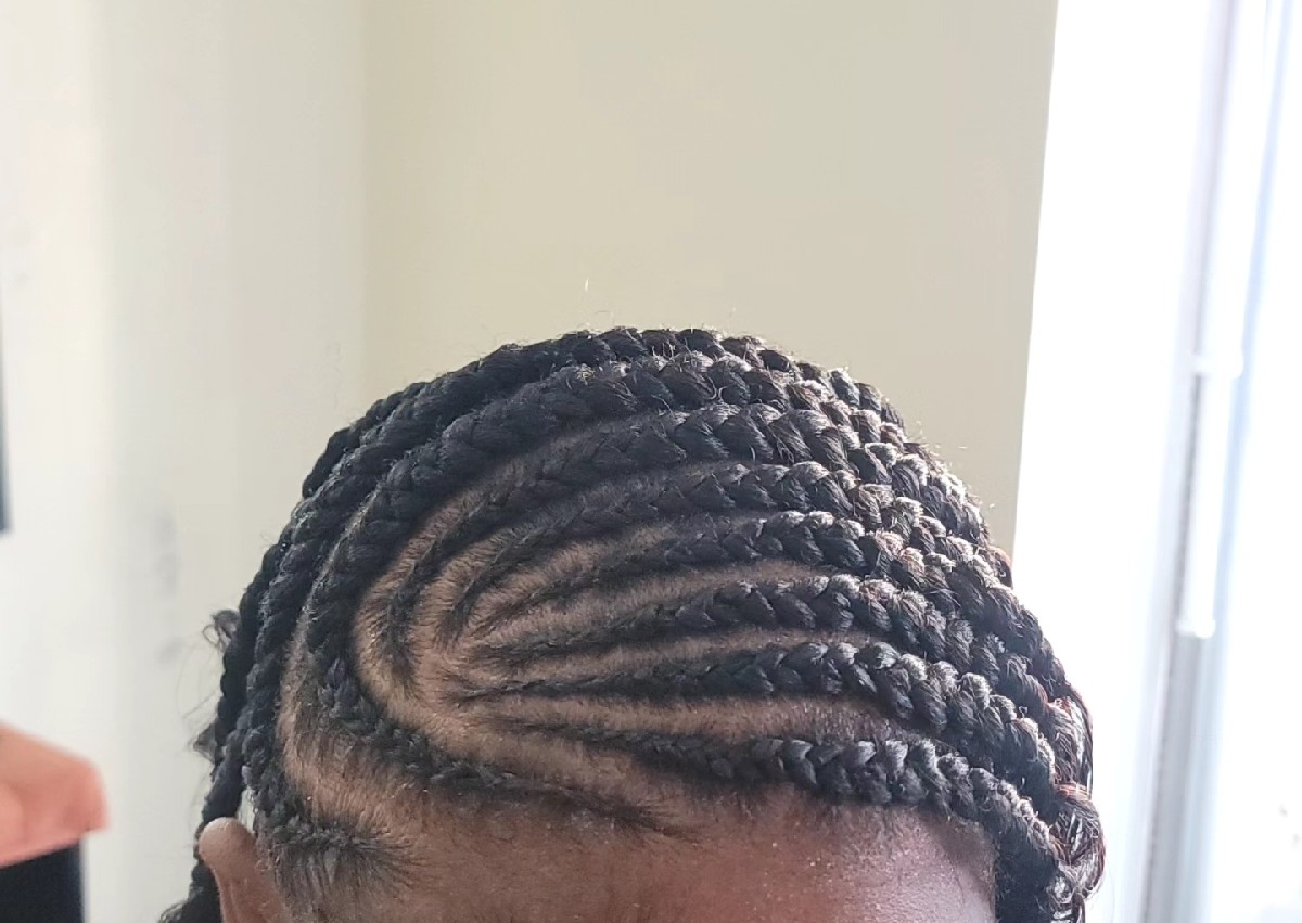 Large  Fulani  *Mid-back *