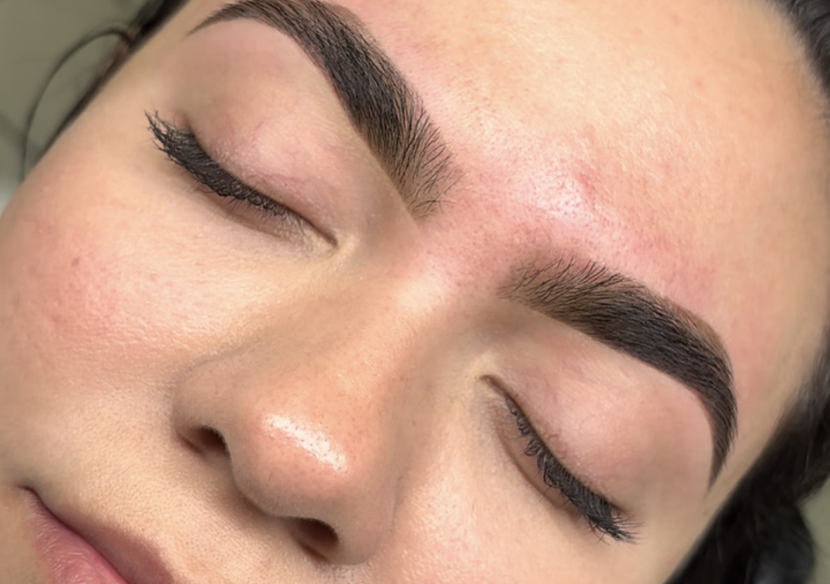 Tintado de cejas