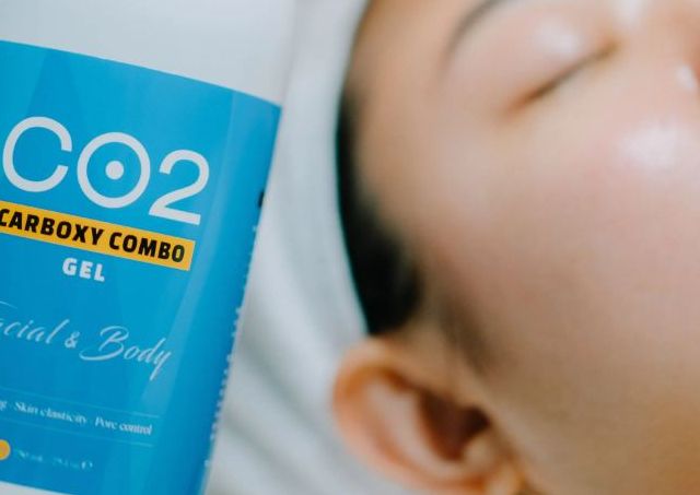 Carboxy CO2 Facial