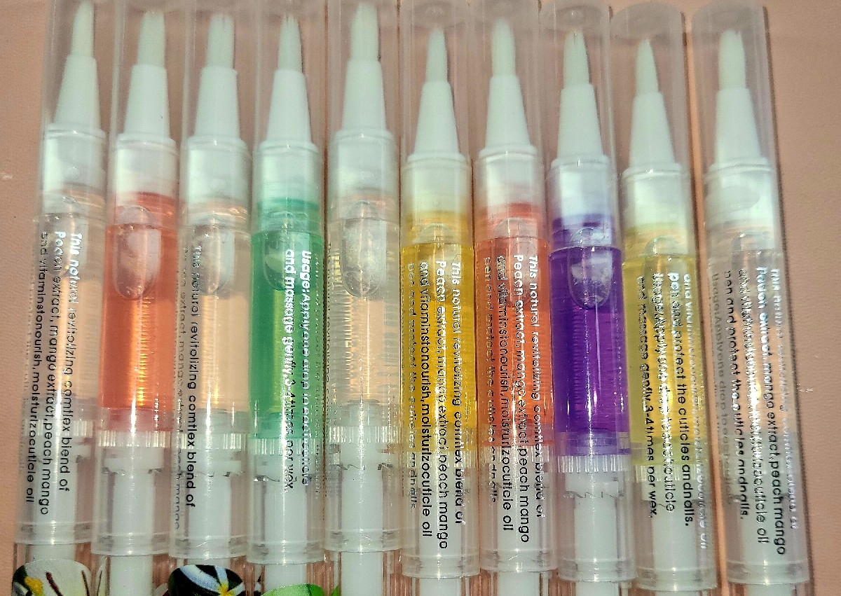 Cuticle oil pen