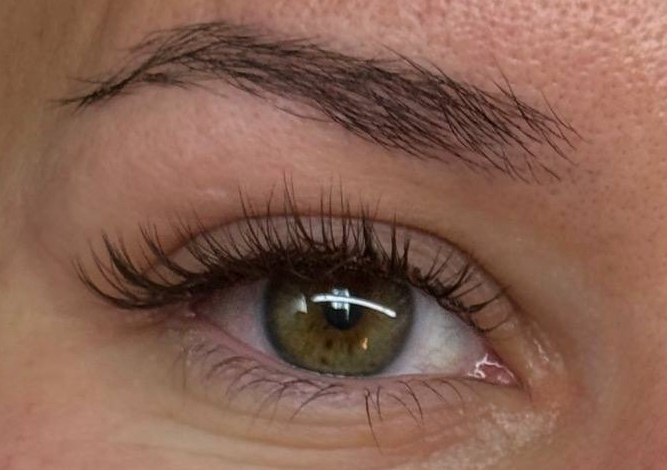 Classic Lash Extensions – Full Set