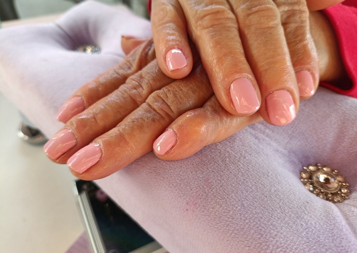 Gel semipermanente liso 