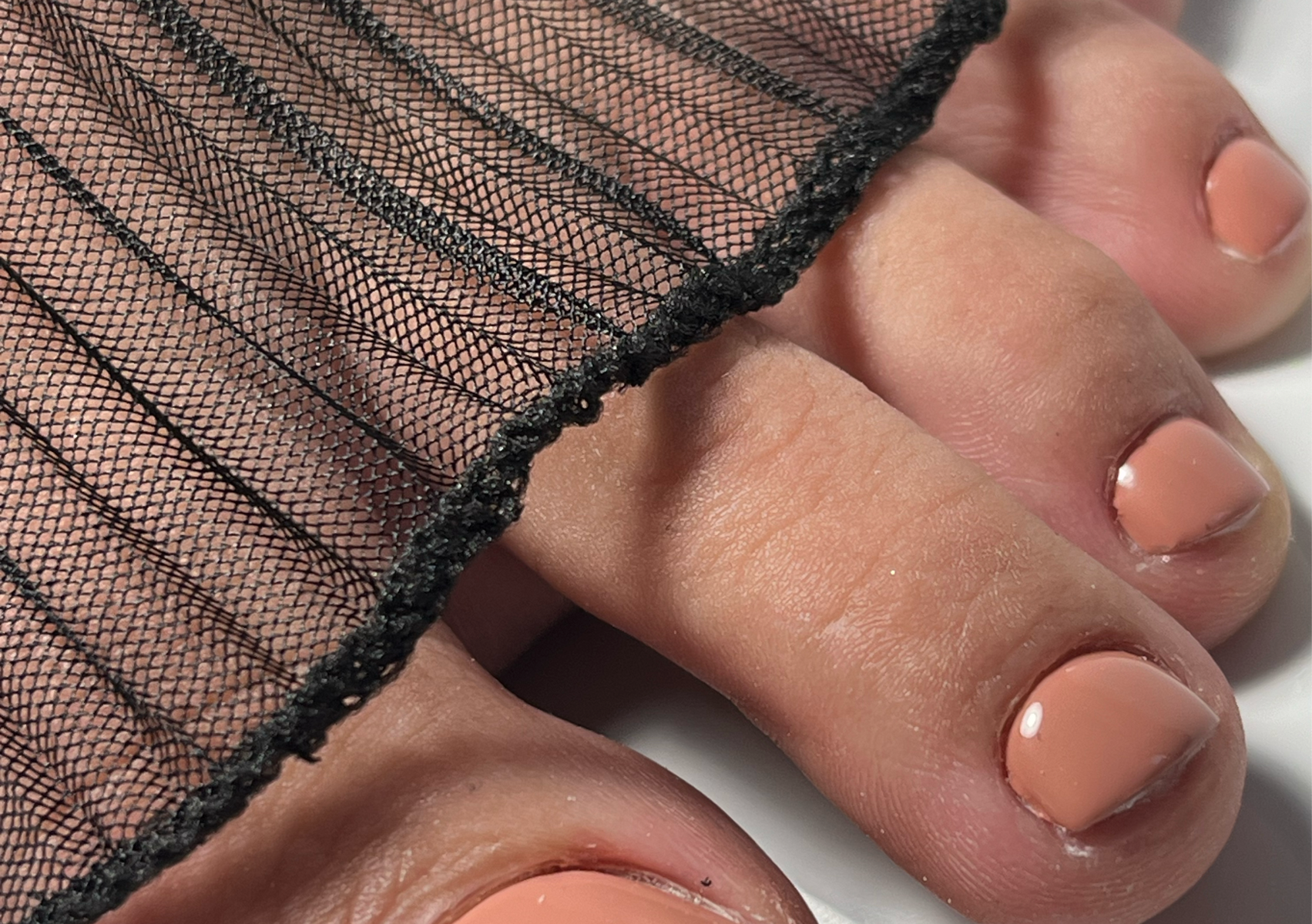 Esmaltado en gel pies 