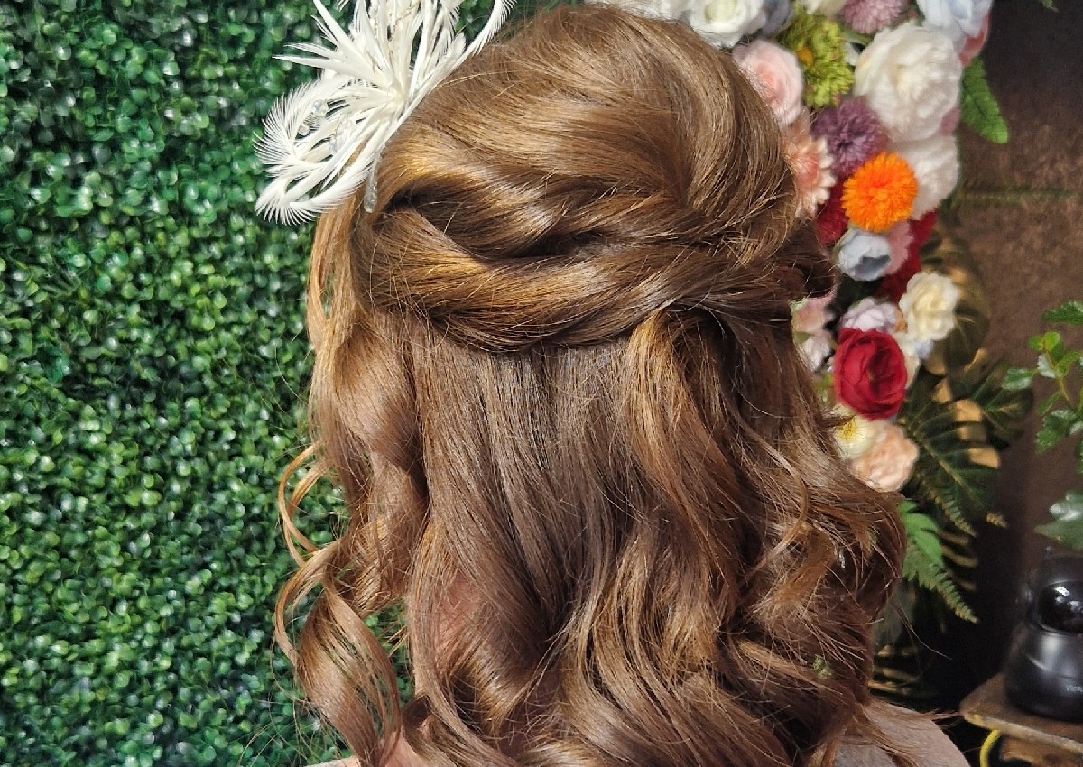 Wedding guest hair