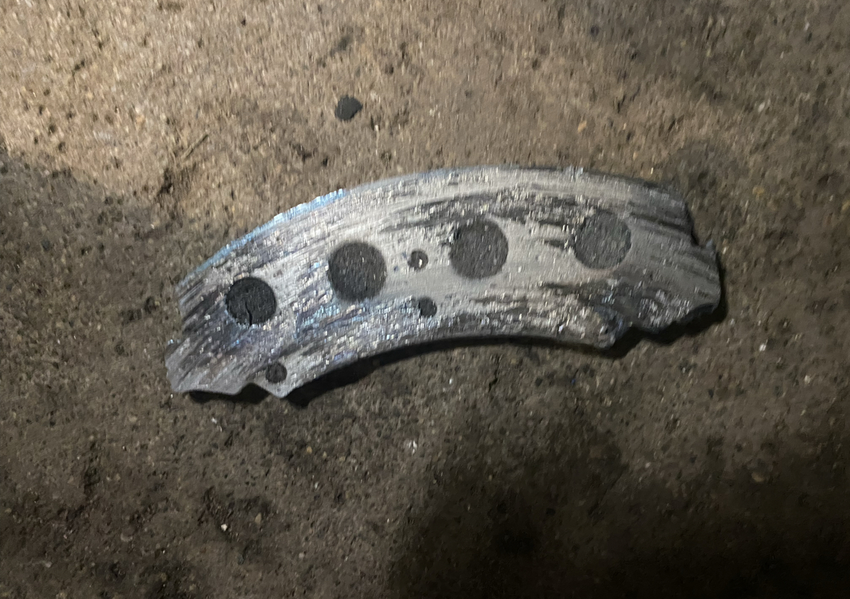 Truck,suv,van brake pads only  (2/2)
