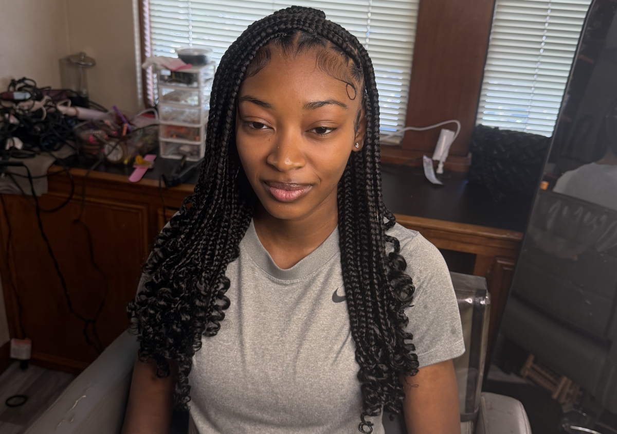 Medium Knotless Braids