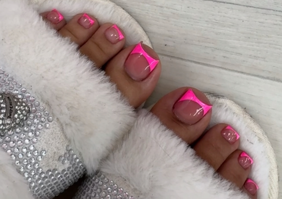 𝐍𝐚𝐢𝐥 & 𝐓𝐨𝐞𝐳 𝐛𝐮𝐧𝐝𝐥𝐞🎀