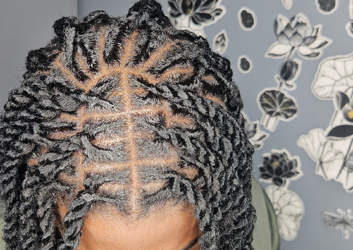 Retwist  (price may vary depending on hair length) 