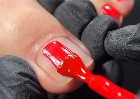 Gel Polish Colour On Toes Off/On