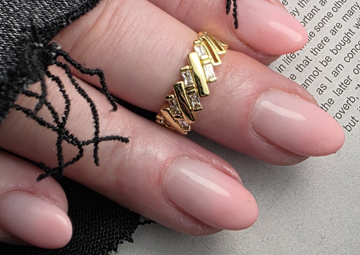 BIAB refill  (Ombre/French) & Manicure (2/5)