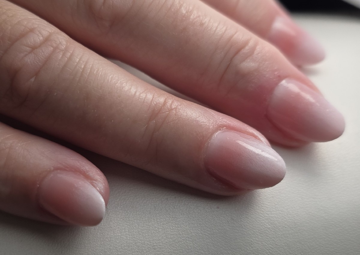 BIAB refill  (Ombre/French) & Manicure (3/5)