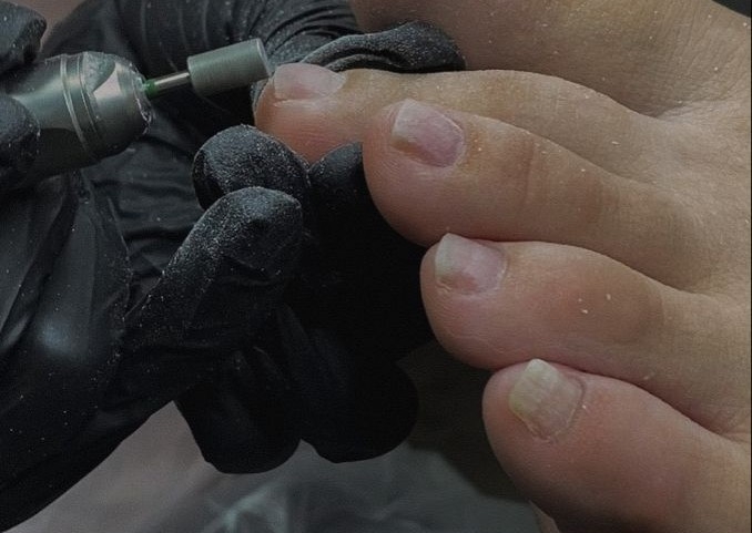 Classic Pedicure (No Callus Remover)