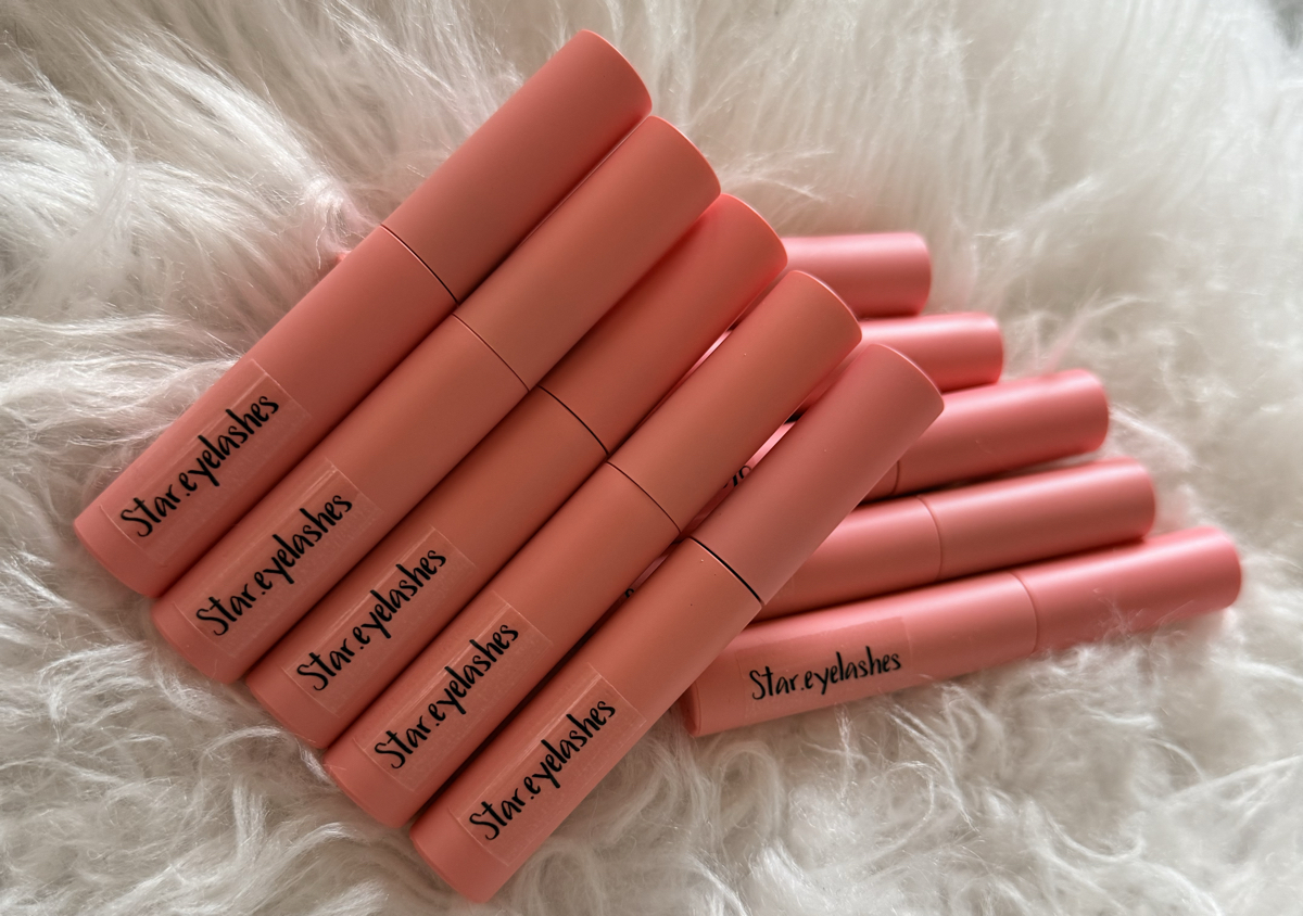 Wispy mascara