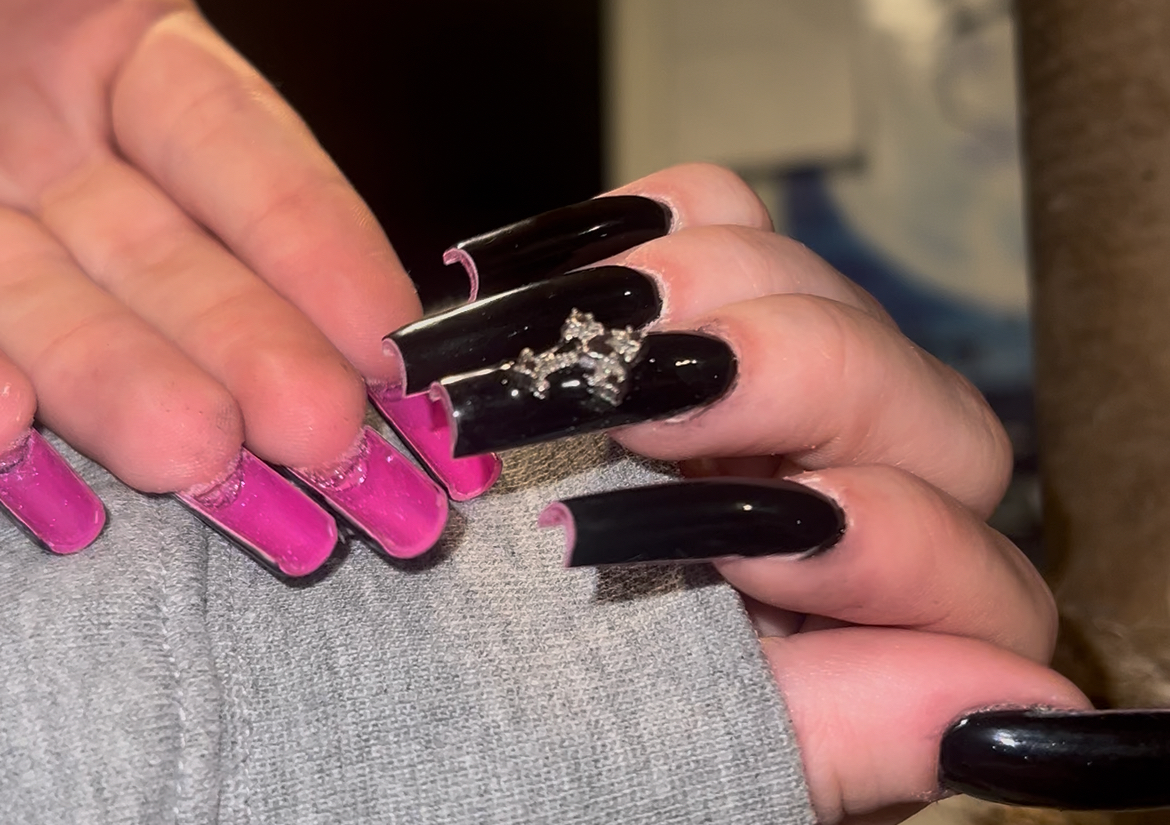 gel polish change - essential art