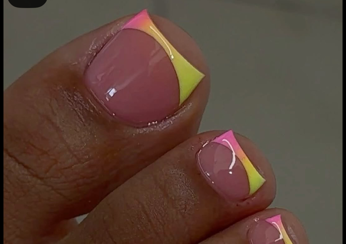 Discounted waterless pedicure design #4